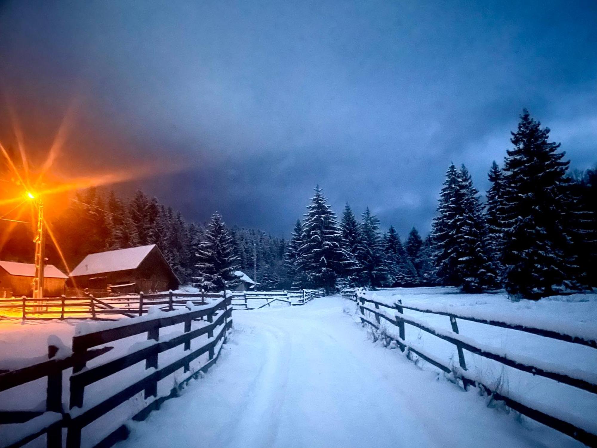 Magasbuekk Pataka Kulcsoshaz Villa Izvoare  Exterior foto